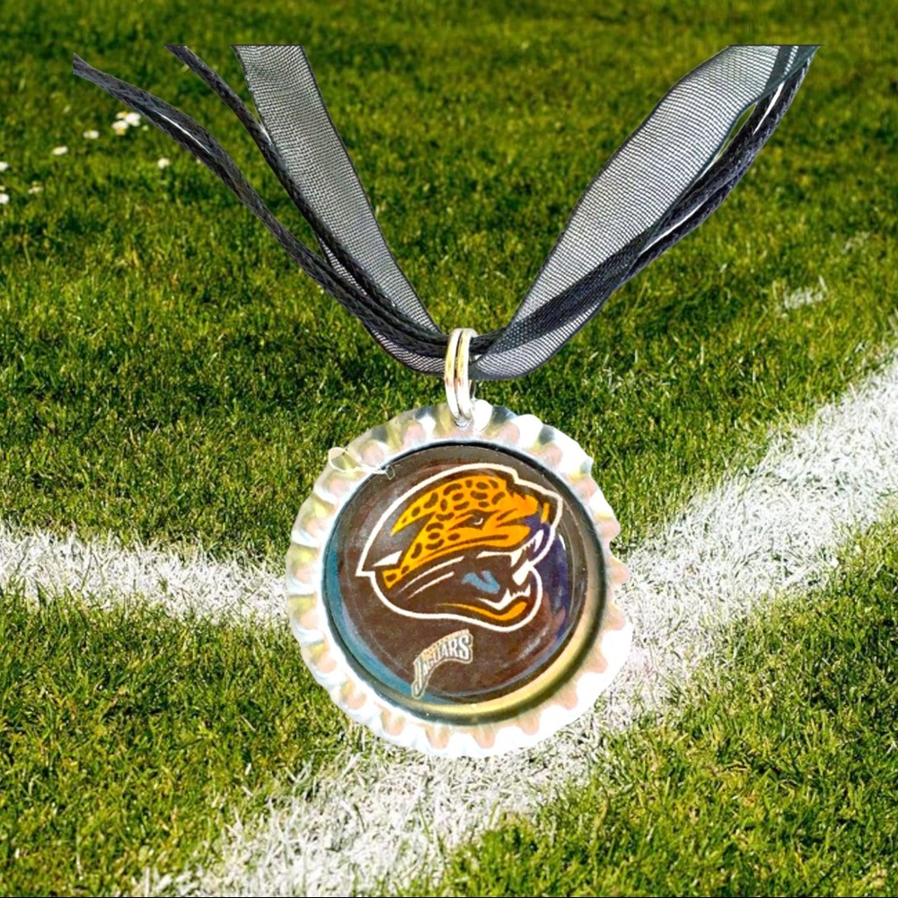 Jacksonville JAGUARS Football Handmade Necklace *NEW*
